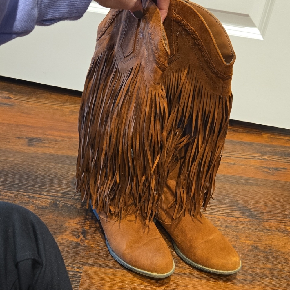 Qupid Brown Fringe Boots